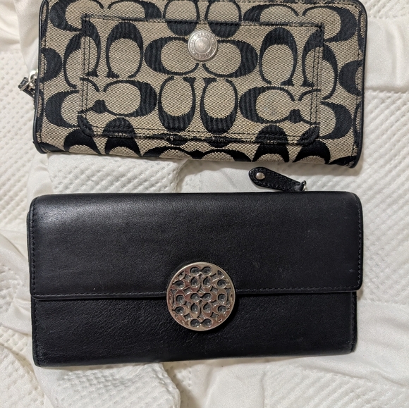 Coach Black and Cream Wallet Set of two wallets - Picture 1 of 10